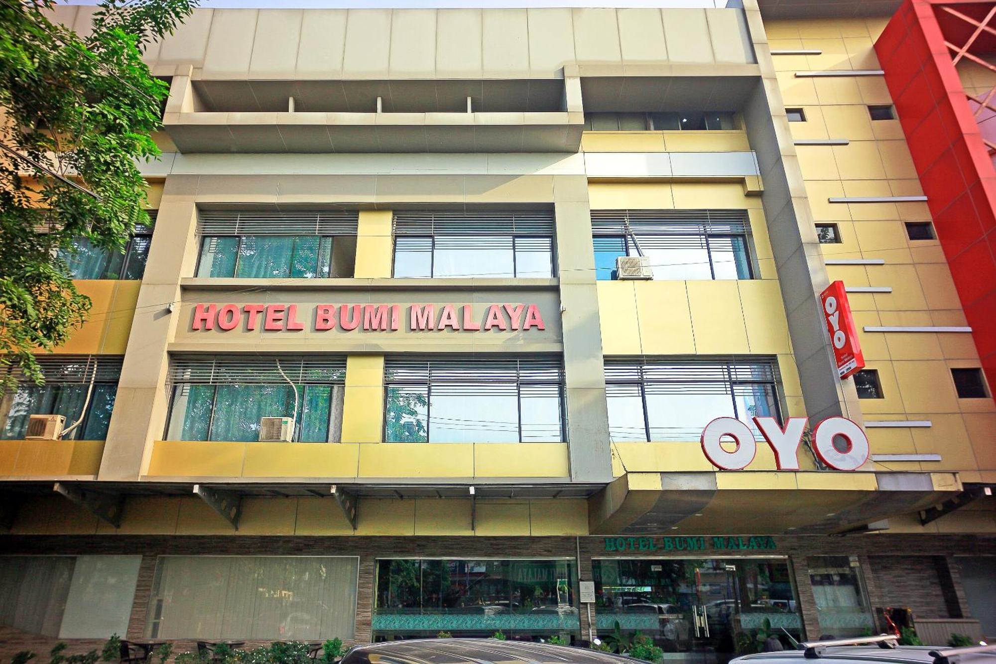 Oyo 1009 Hotel Bumi Malaya Medan Esterno foto