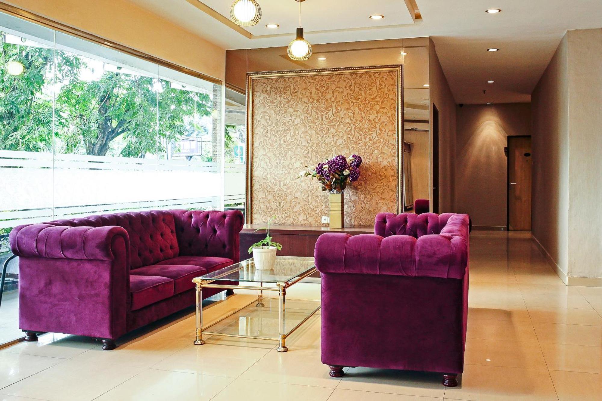 Oyo 1009 Hotel Bumi Malaya Medan Esterno foto
